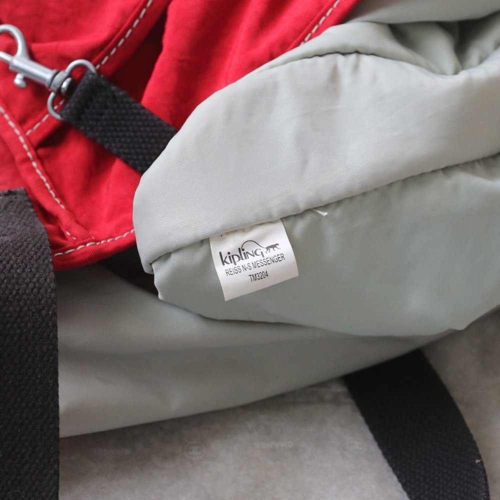 Vintage Kipling Red Black Messenger Bag Reiss with Monkey Crossbody Shoulder - Picture 10 of 10